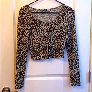 Long Cheetah print sleeve